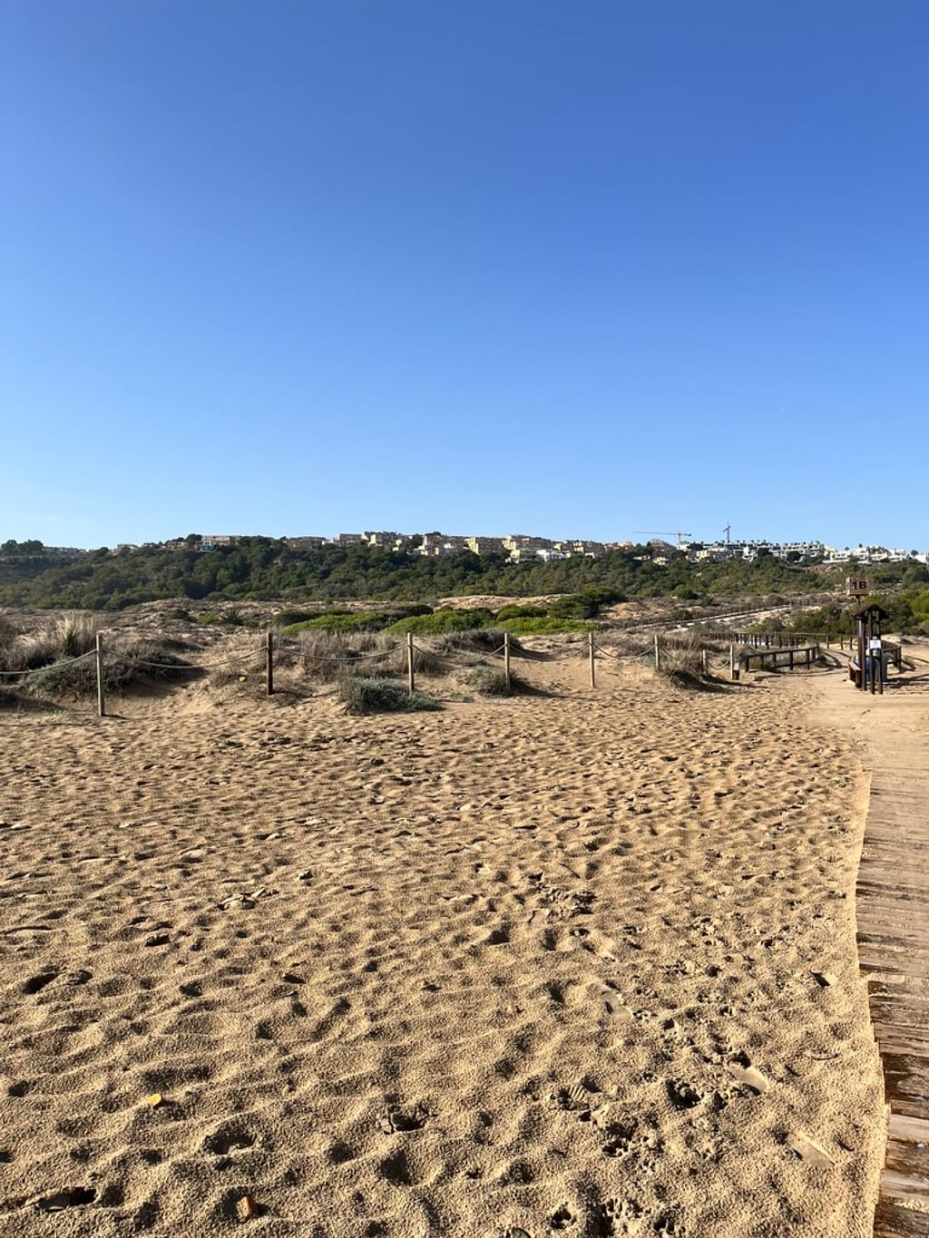 Plaże Alicante i Costa Blanca — piaszczyste wybrzeże Morza Śródziemnego